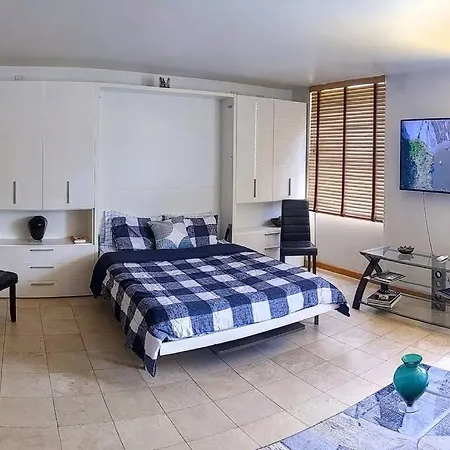Cozy Studio, Walk To The Beach, Restaurants, Bars Miami Beach Esterno foto