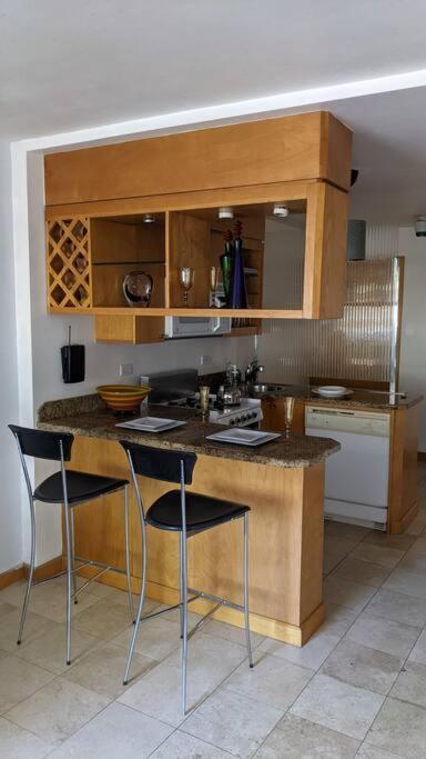 Cozy Studio, Walk To The Beach, Restaurants, Bars Appartement *